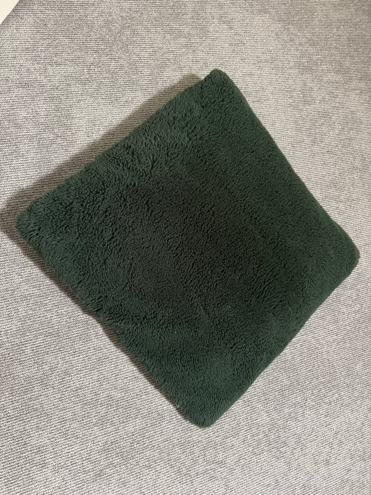 Donkergroen Sierkussen Dutch Decor, Huis en Inrichting, Woonaccessoires | Kussens, Ophalen, Inclusief binnenkussen, Vierkant, Zo goed als nieuw