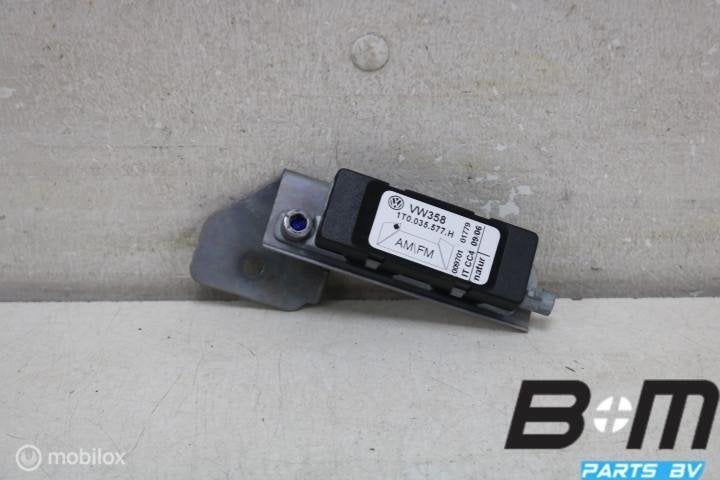 Antenneversterker + houder VW Touran 1T 1T0035577H, Gebruikt