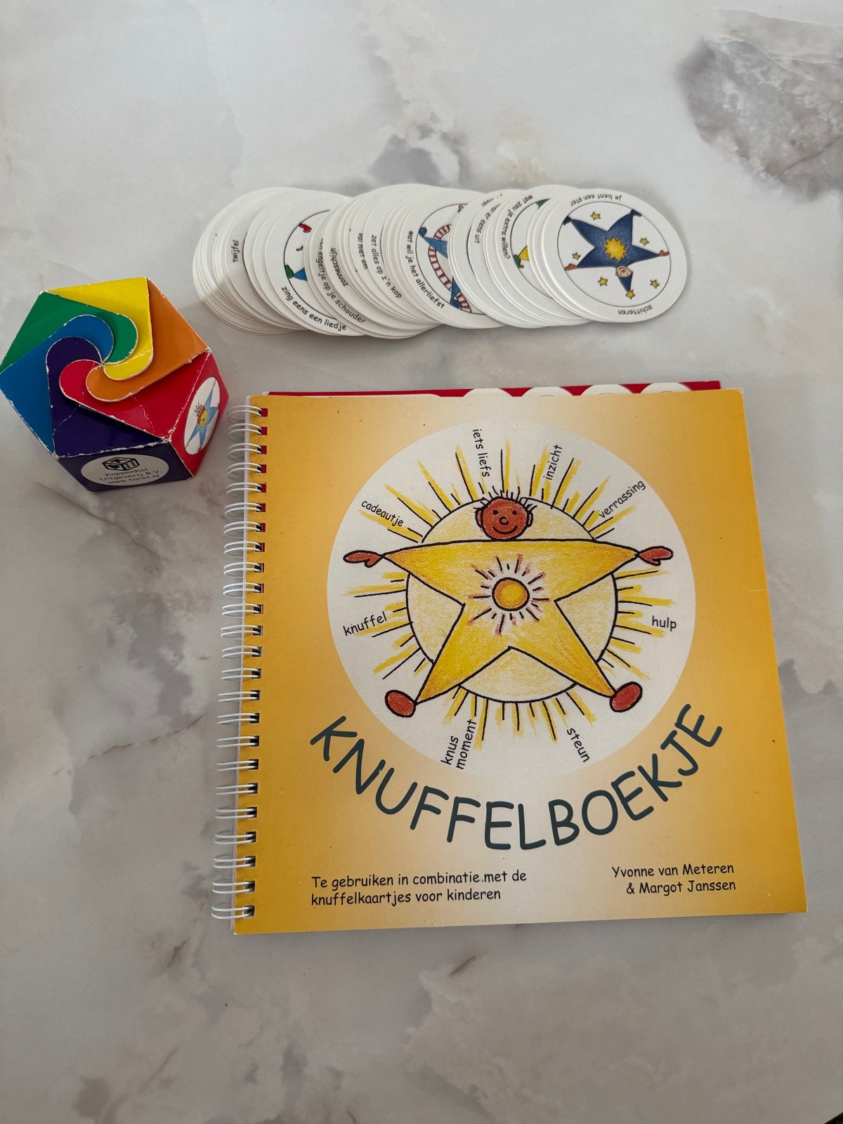 Knuffelboekje met kaarten, Verzenden, Gelezen, Uitklap-, Voel- of Ontdekboek, 3 tot 4 jaar
