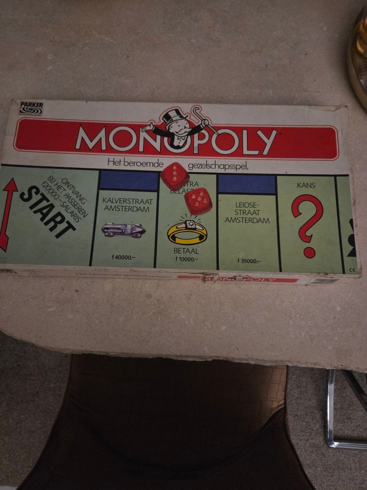 Monopoly: Het beroemde gezelschapsspel van Parker, Drie of vier spelers, Ophalen, Gebruikt, Parker