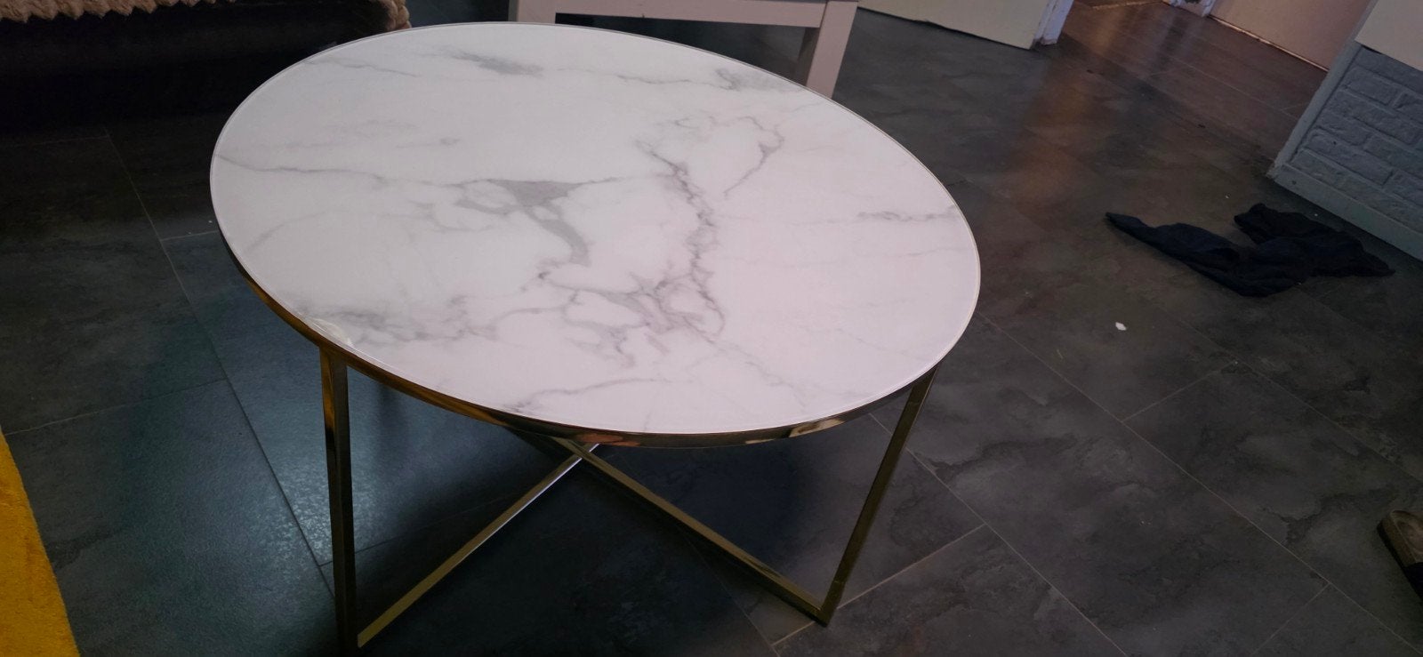 Moderne salontafel, Huis en Inrichting, Tafels | Salontafels, 50 tot 100 cm, Overige materialen, Rond, Zo goed als nieuw