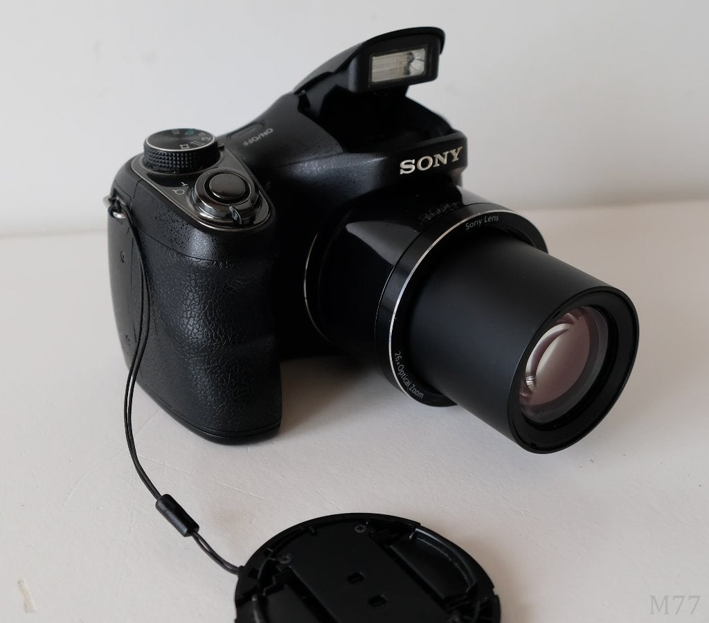 Sony DSC-H200 20MP Bridge Camera (32GB/26xZoom), Gebruikt, Ophalen of Verzenden, Geheugenkaart, Sony