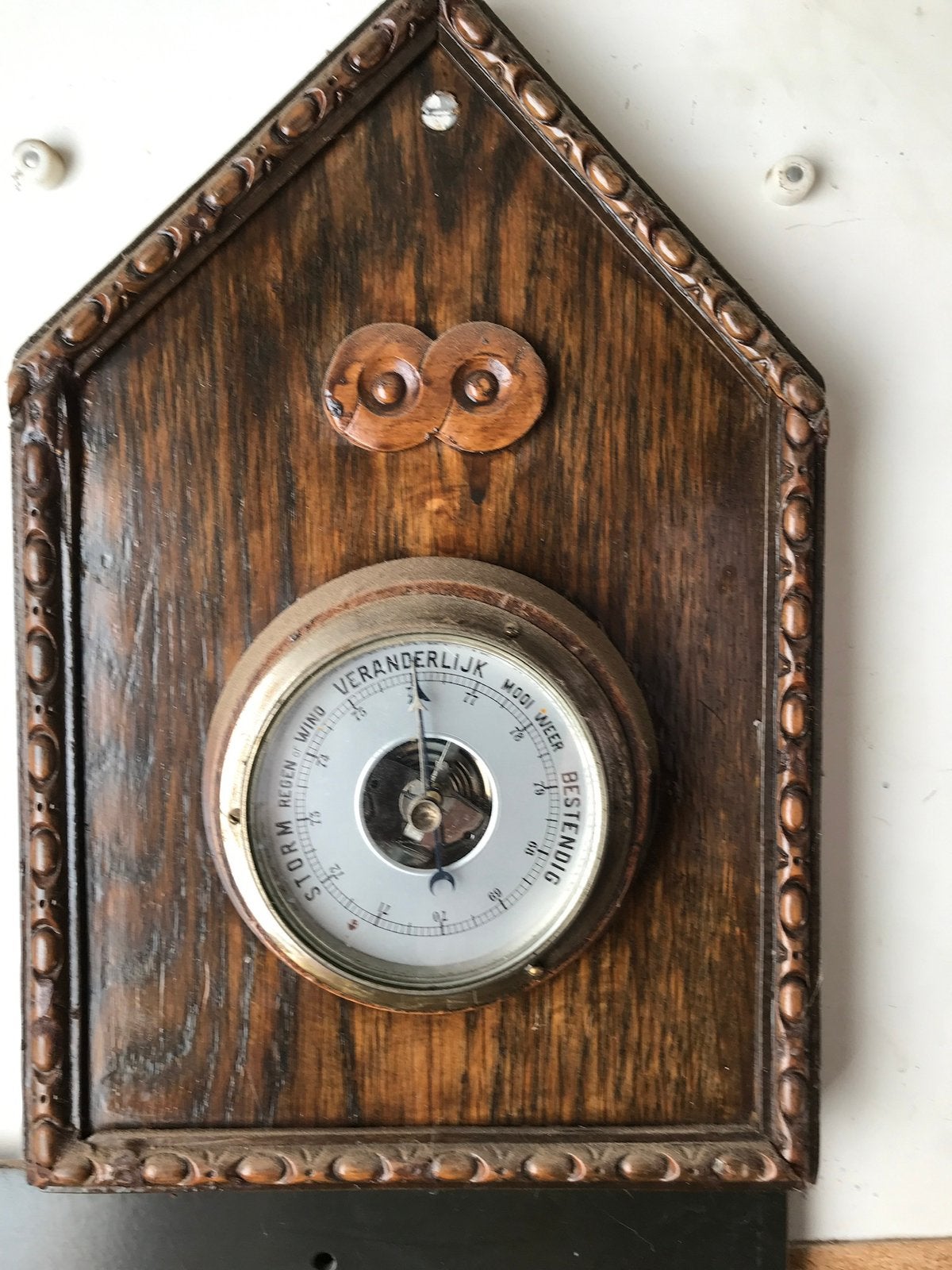 Barometer: afmeting 30 x 20 cm in een houten omlijsting., Audio, Tv en Foto, Weerstations en Barometers, Ophalen of Verzenden