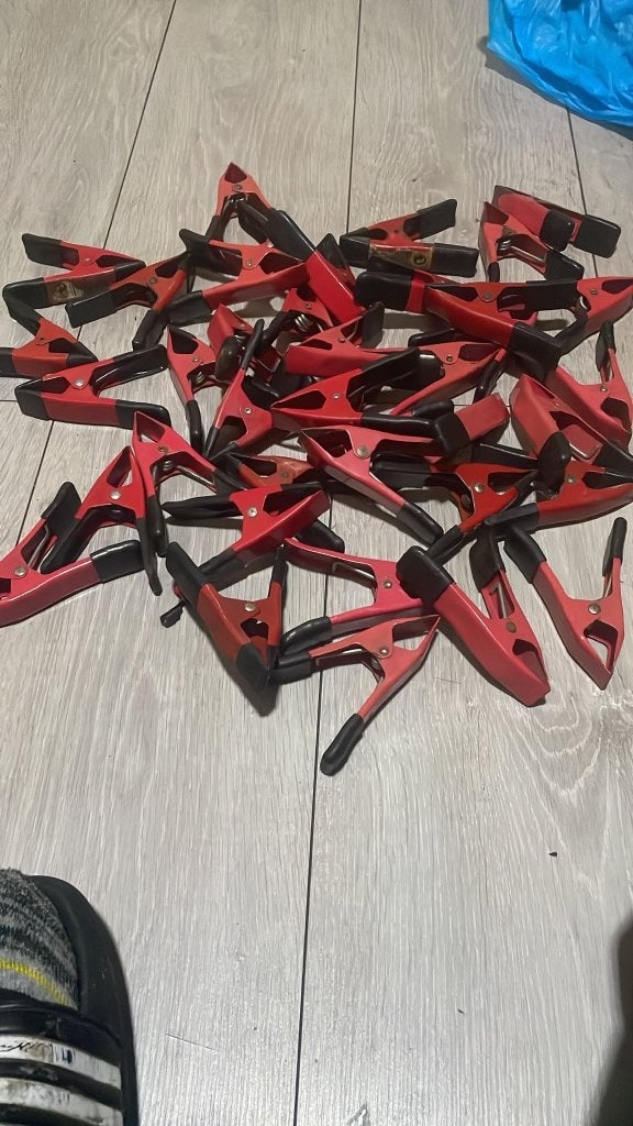 Partij ijzeren veerklemmen marktklemmen– 39 stuks Middenmaat, Ophalen of Verzenden, Gebruikt