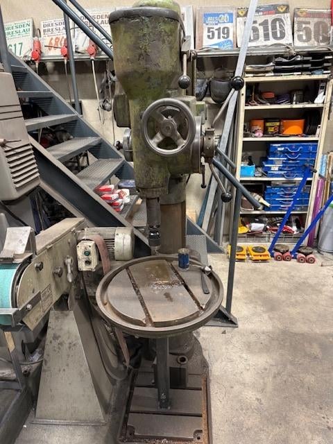 Grote kolomboormachine met voeding, Ophalen of Verzenden, Kolomboormachine, Gebruikt, 600 watt of meer