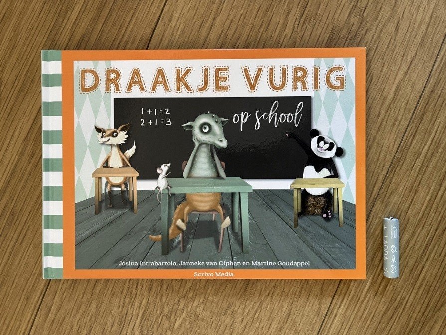 Josina Intrabartolo Olphen Draakje Vurig op school boek, Ophalen of Verzenden, Zo goed als nieuw, Fictie algemeen