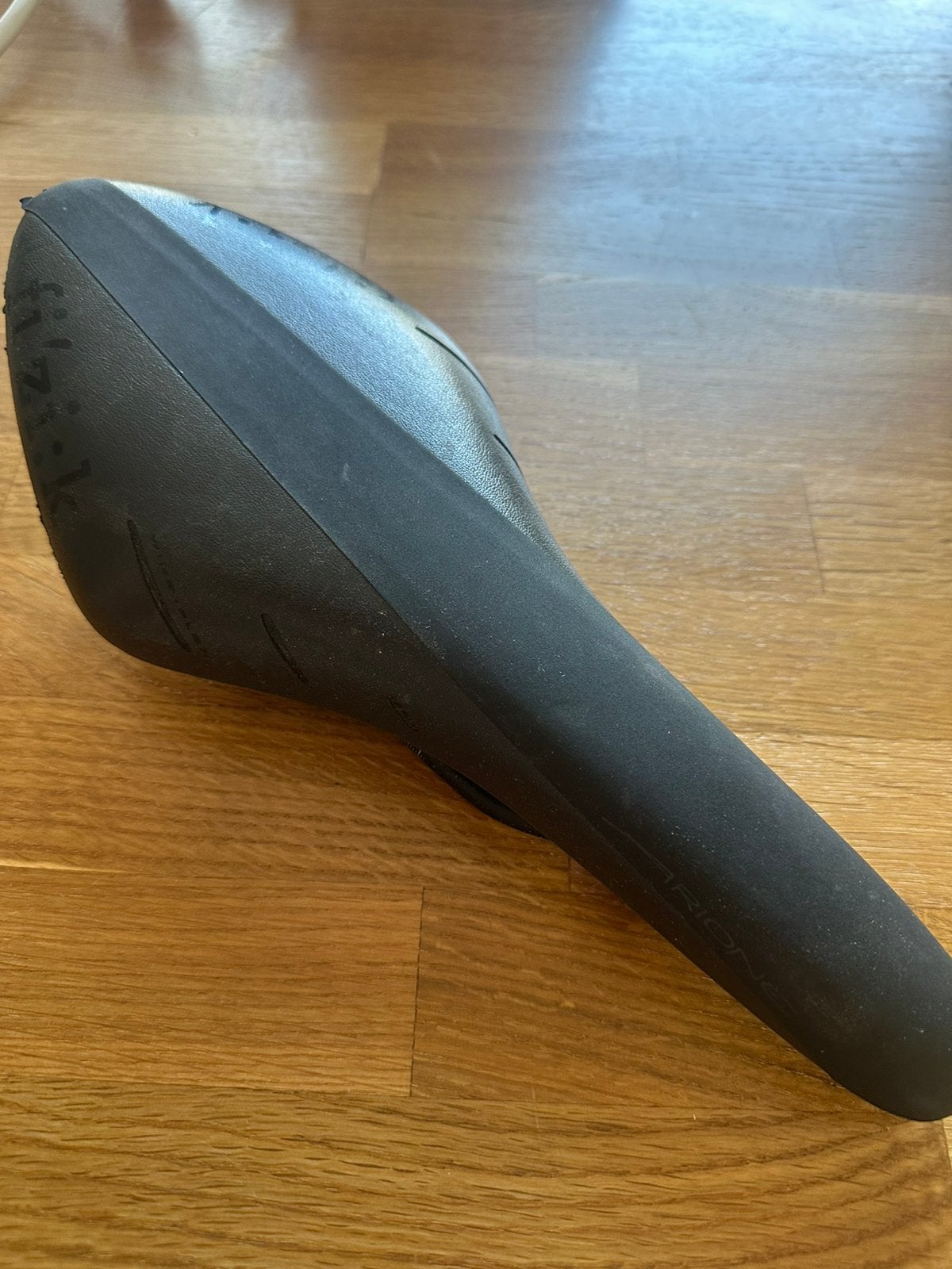 Fizik R5 fietszadel racefiets, Ophalen, Zo goed als nieuw, Racefiets, Zadel