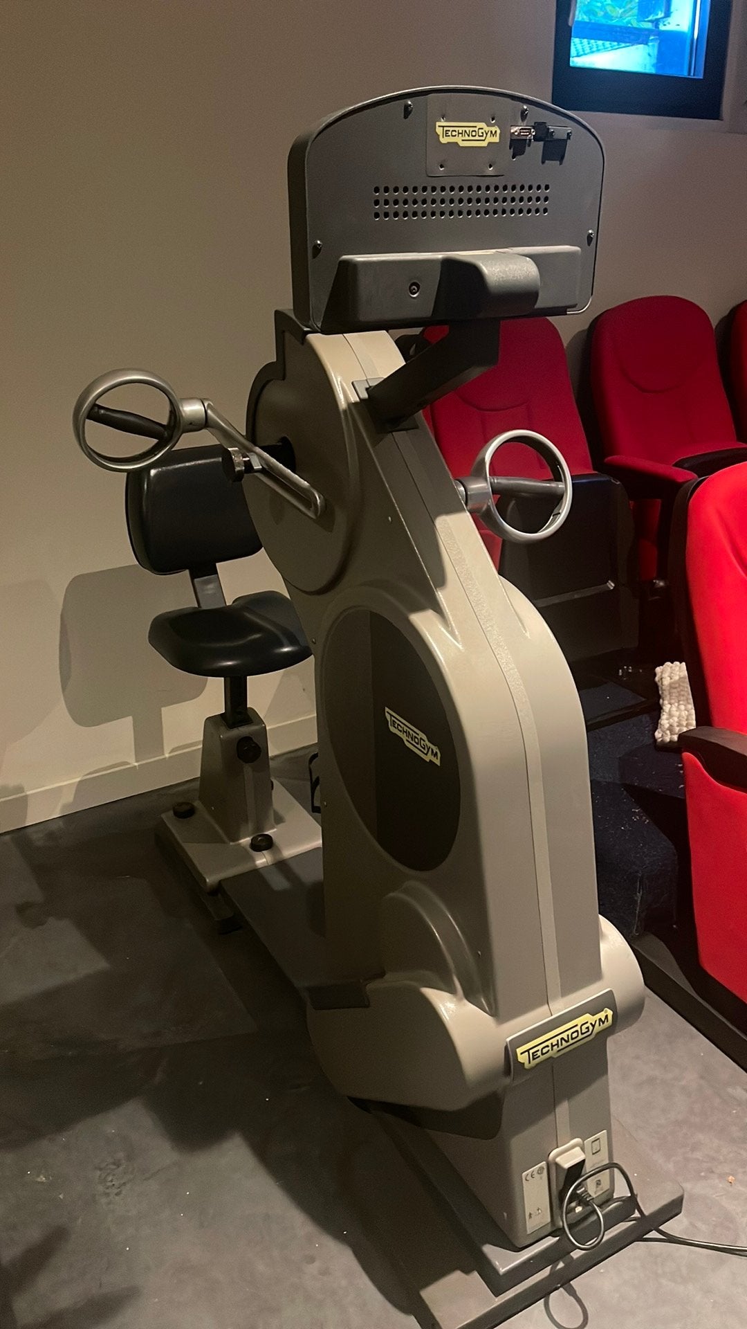 Technogym armfiets, Ophalen of Verzenden, Gebruikt
