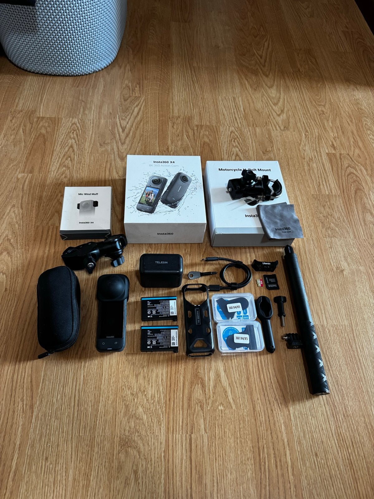 Insta360 X4 complete set met accessoires en 512GB SD, Ophalen, Zo goed als nieuw, Overige merken