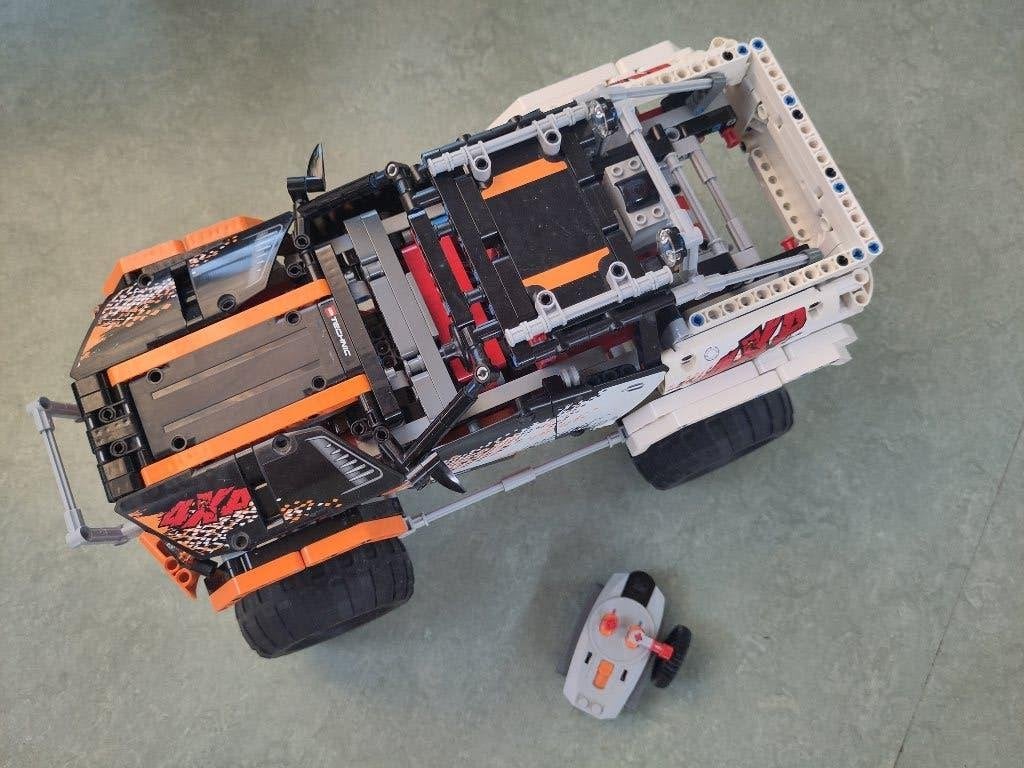 Lego Technic 4x4 Crawler 9398 met doos en boekjes, Gebruikt, Lego, Compleet, Ophalen of Verzenden