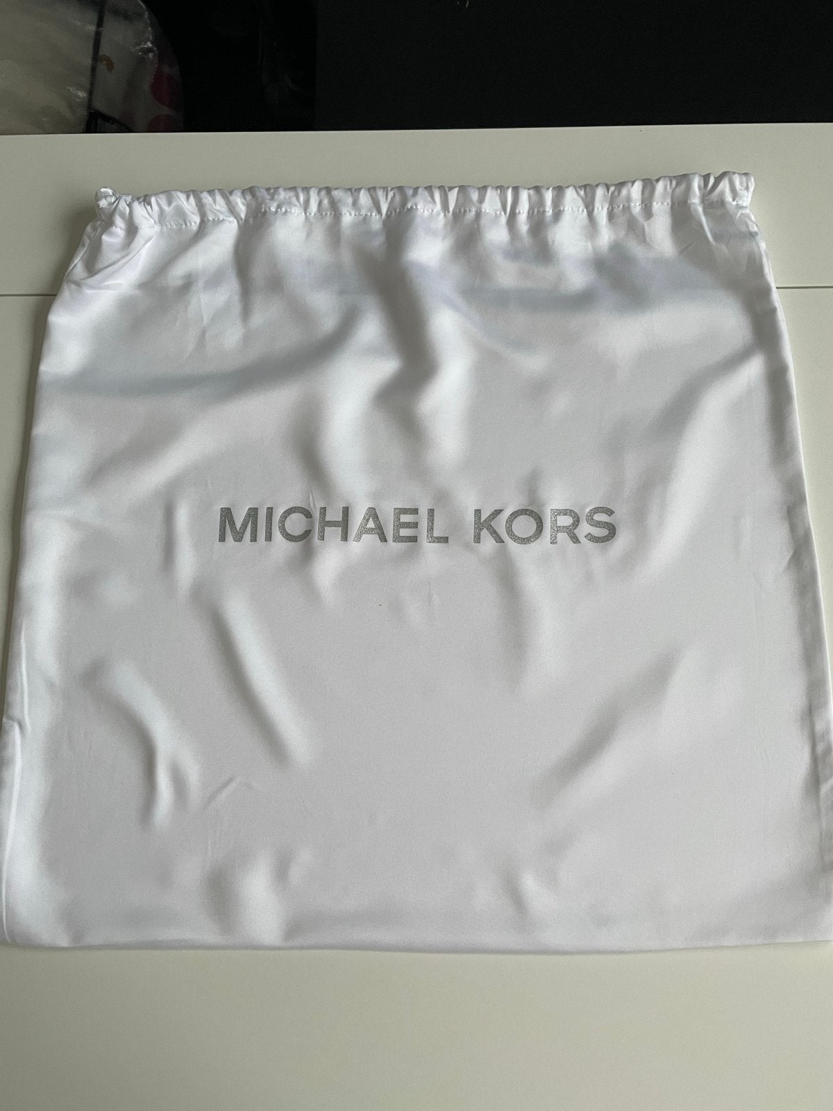 Michael Kors Dustbag - Bescherm je tas in stijl, Ophalen of Verzenden, Zo goed als nieuw, Wit, Overige typen