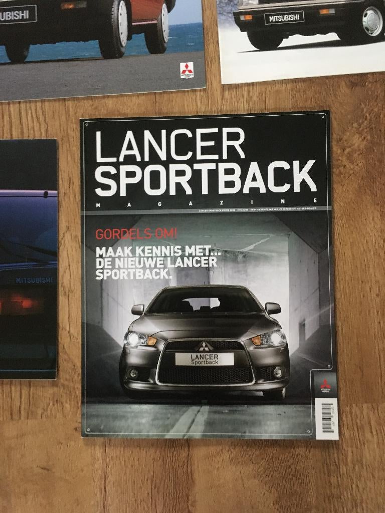 Mitsubishi Lancer, Boeken, Auto's | Folders en Tijdschriften, Nieuw, Mitsubishi, Ophalen of Verzenden