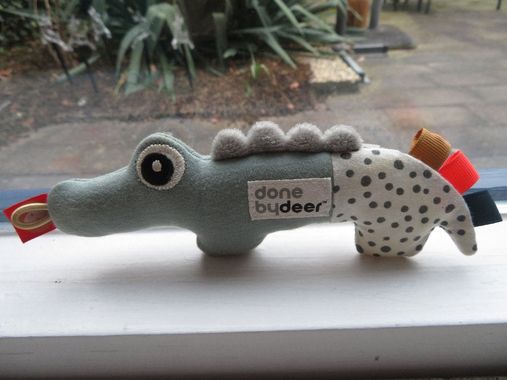 Krokodilletje merk Done by Deer speenknuffel krokodil Danish, Overige typen, Ophalen of Verzenden, Zo goed als nieuw, Wasbaar