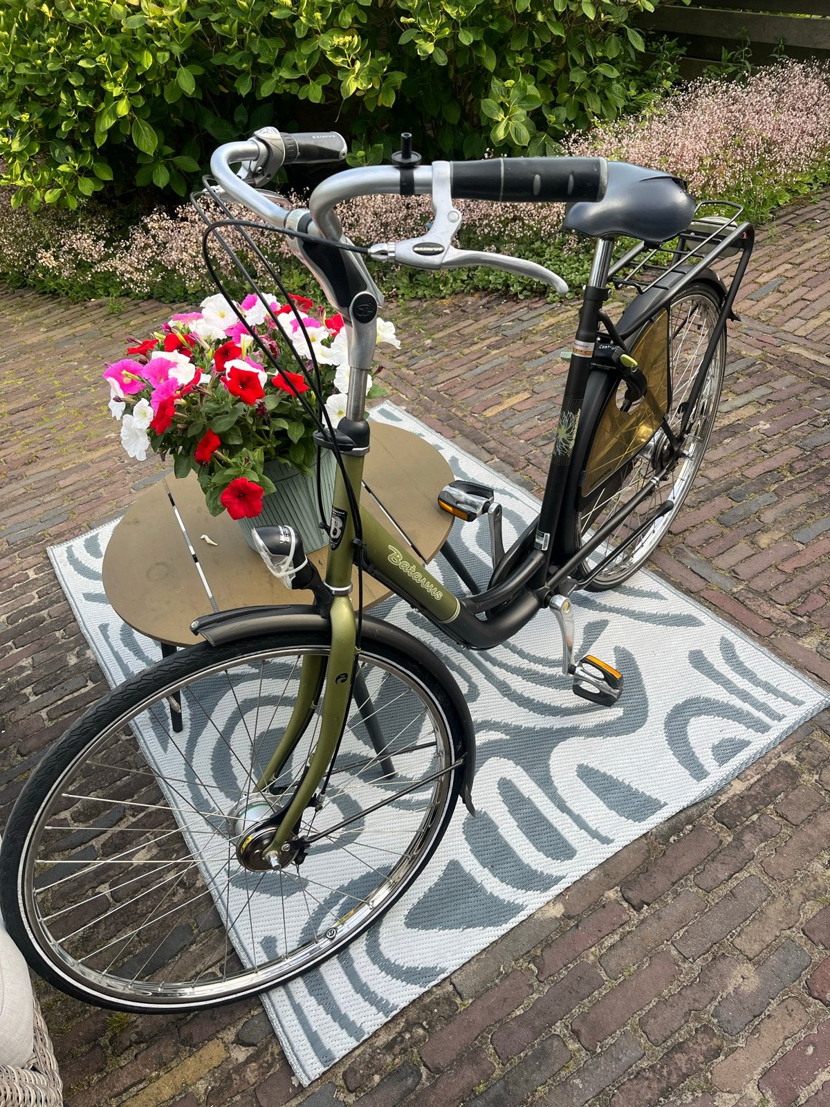 Batavus Damesfiets - Zo goed als nieuw, Fietsen en Brommers, Fietsen | Dames | Damesfietsen, Velgrem, Batavus, Versnellingen, Zo goed als nieuw