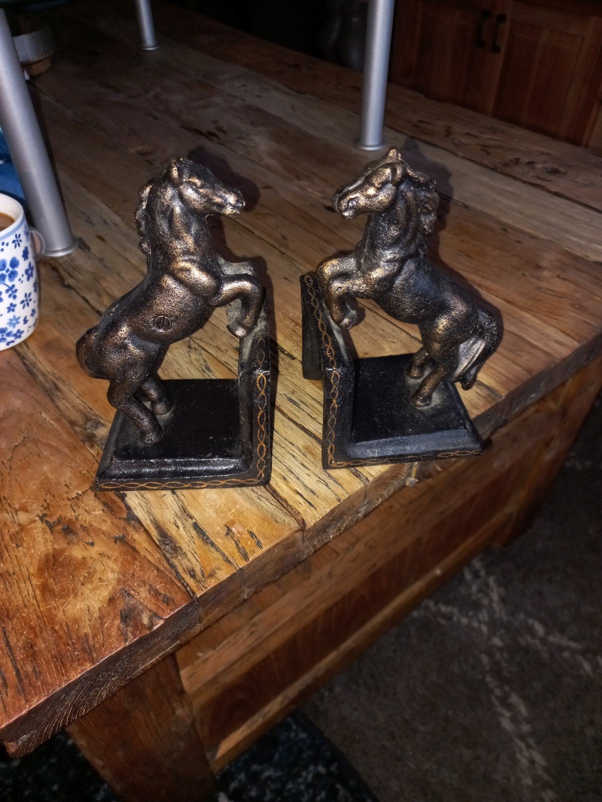 Set van 2 bronzen paarden boekensteunen, Gebruikt, Ophalen of Verzenden, Klassiek, Metaal