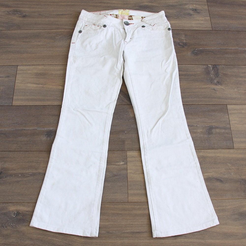 Mooie Circle Of Trust Marlow Jeans - 99 (Size 27/S) € 35,-, Wit, Ophalen of Verzenden, W27 (confectie 34) of kleiner, Gedragen