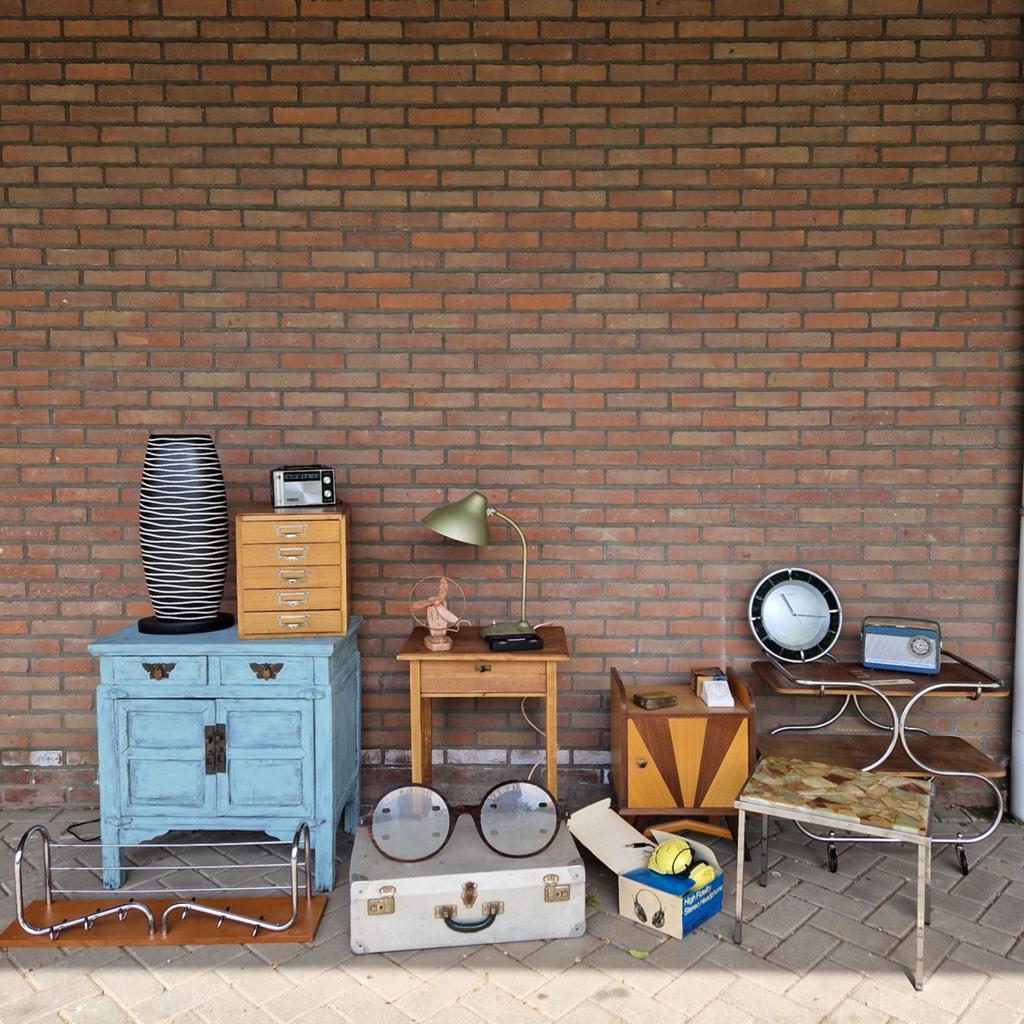 Vintage , design ,brocante ladekast radio reclame lamp, Antiek en Kunst, Curiosa en Brocante, Ophalen of Verzenden