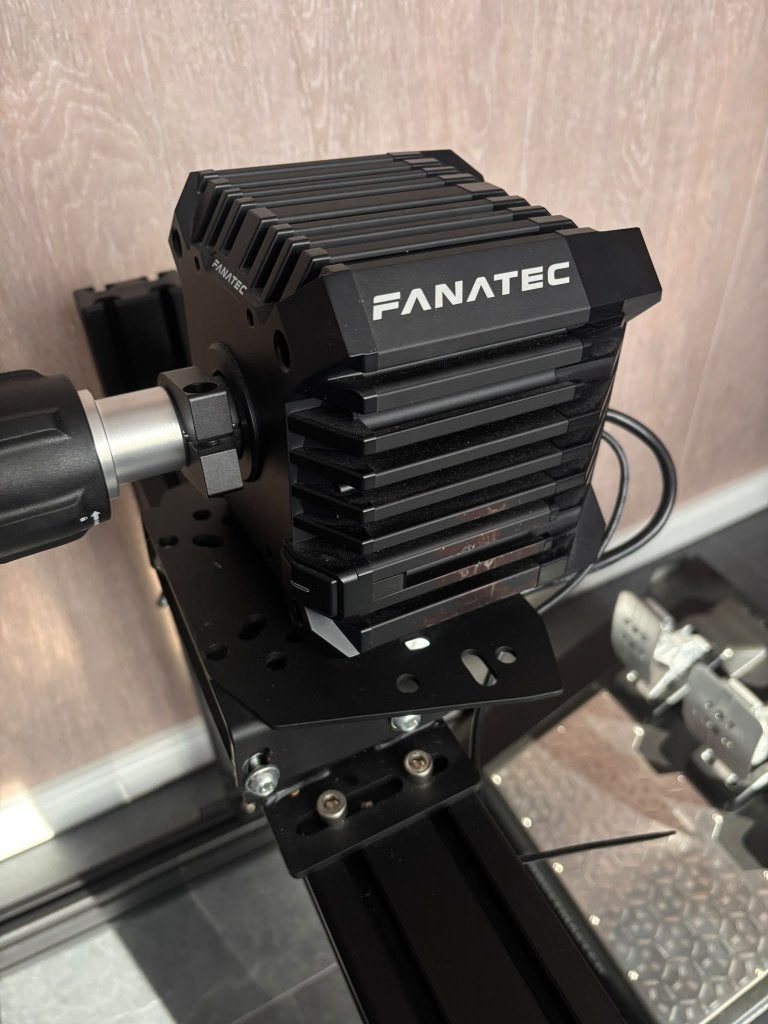Foto 8 van Complete Racing Sim - DD 8Nm / GT Omega / T-LCM / 2x Shifter