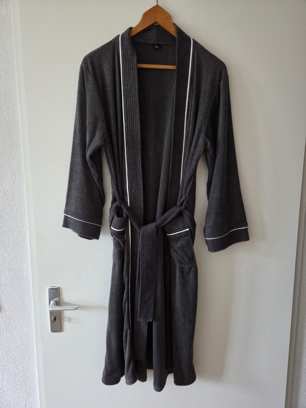 Nieuwe grijze badjas XL badstof, Ophalen of Verzenden, Nieuw
