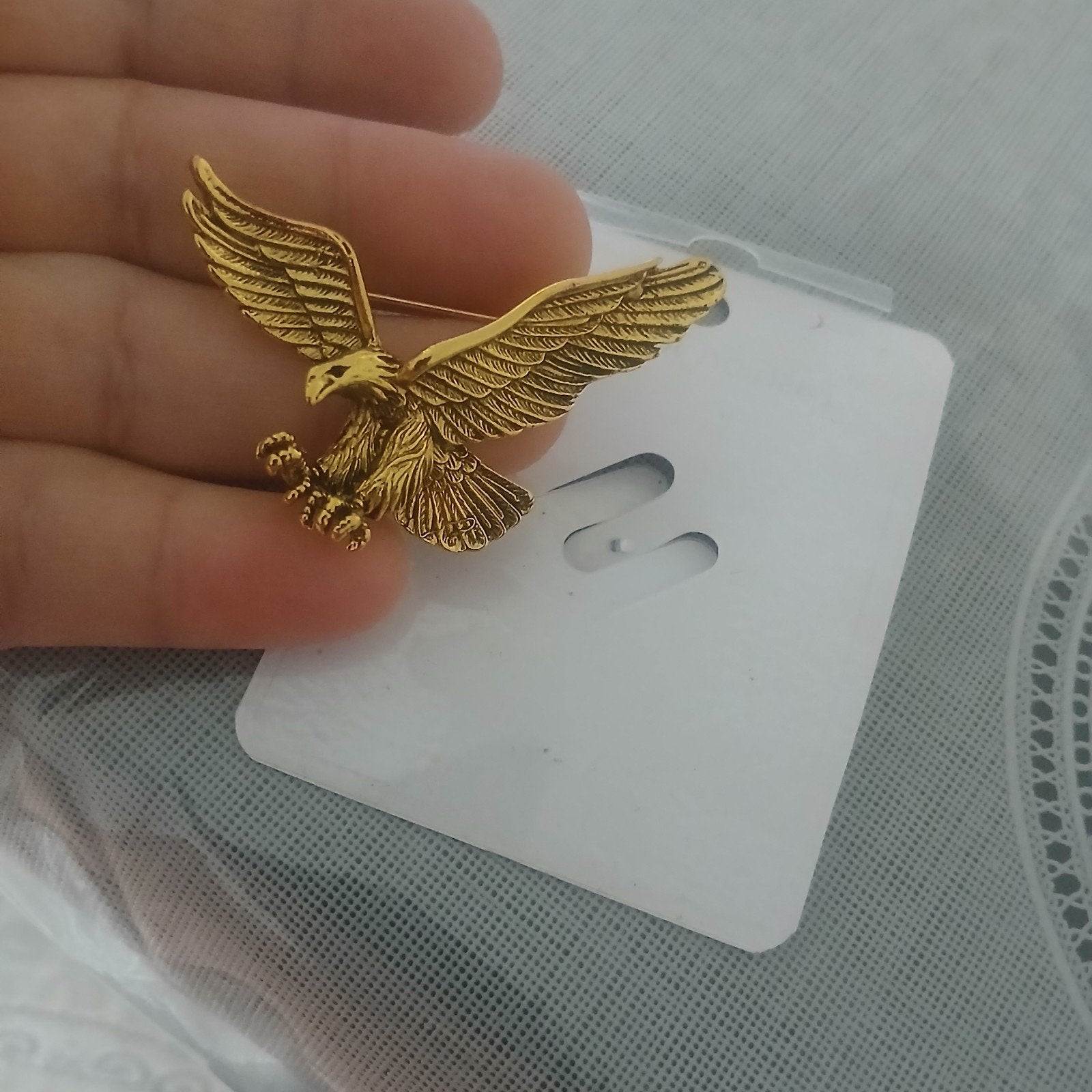 Nieuwe gouden adelaar broche, Ophalen, Overige materialen, 4 tot 7 cm, Nieuw
