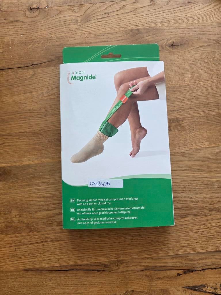 Aan en uittrek hulp steunkousen, magnide, Ophalen of Verzenden