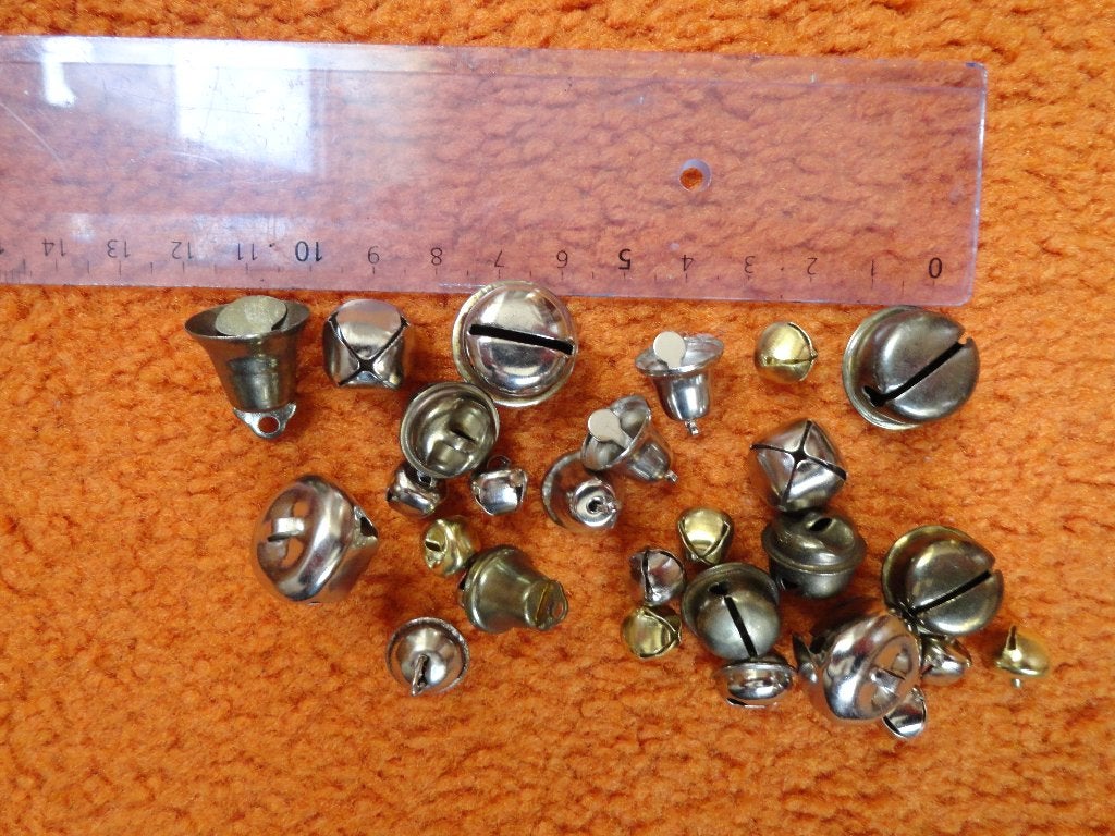 belletjes om mee te knutselen, Hobby en Vrije tijd, Ophalen of Verzenden, Gebruikt, Metaal, Knutselmateriaal