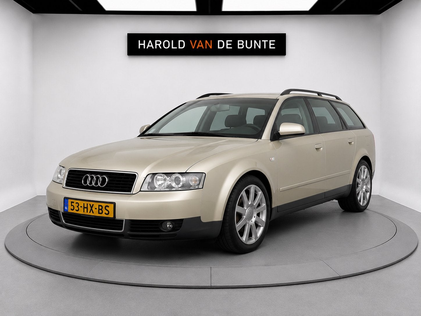 Audi A4 1.6 Avant 75KW 2002 Beige, 1325 kg, 4 cilinders, A4, Beige