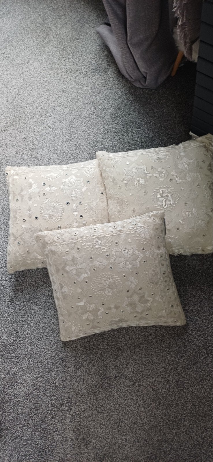 3 leuke crème kussens Goround interior, Overige merken, Gebruikt, Beige, Met print