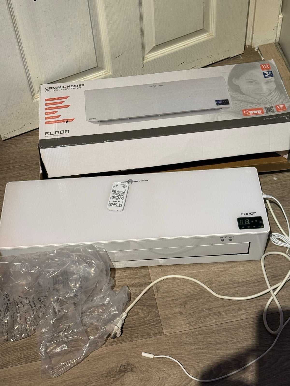 Eurom Wall Design Heat 2000 Wifi Keramische Kachel, Doe-het-zelf en Verbouw, Ophalen, Minder dan 30 cm, Kachel, Zo goed als nieuw