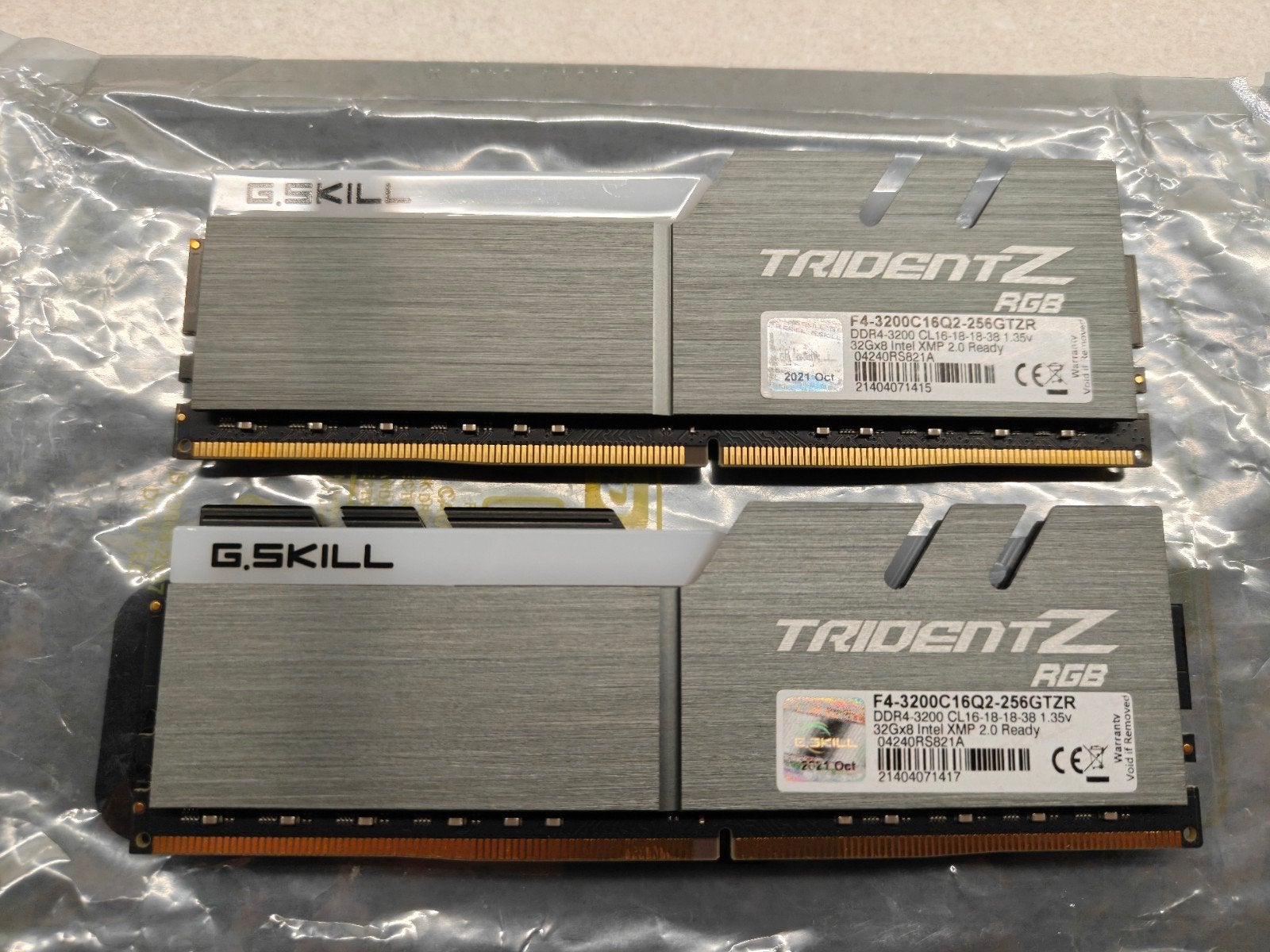 G.Skill Trident Z RGB DDR4-3200 64GB (2x32GB) RAM Kit, Computers en Software, Gebruikt, DDR4, Ophalen of Verzenden, Desktop