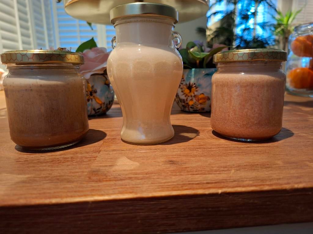 Crème honing, naturel, kaneel en aardbei. 5 euro per potje., Ophalen of Verzenden
