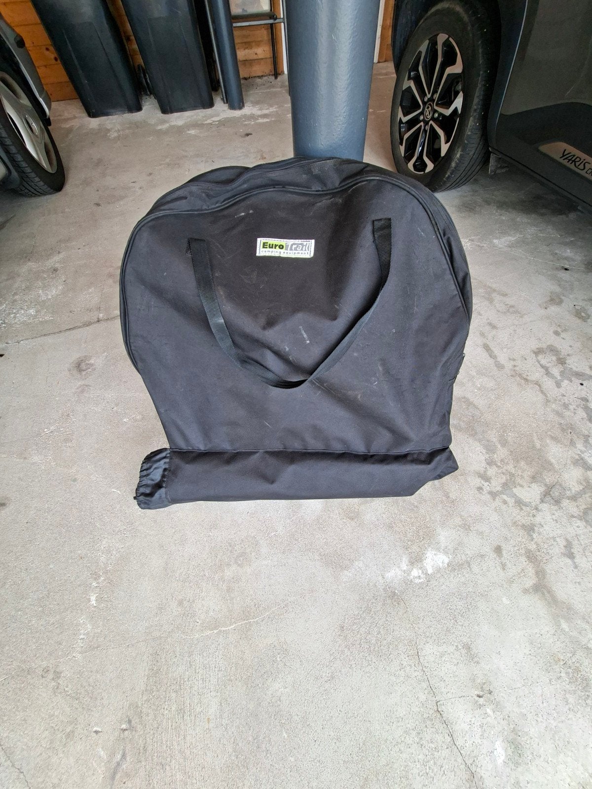 Triax 60cm schotel met staander en duo LNB, Audio, Tv en Foto, Ophalen of Verzenden, Gebruikt, (Schotel)antenne, Overige merken