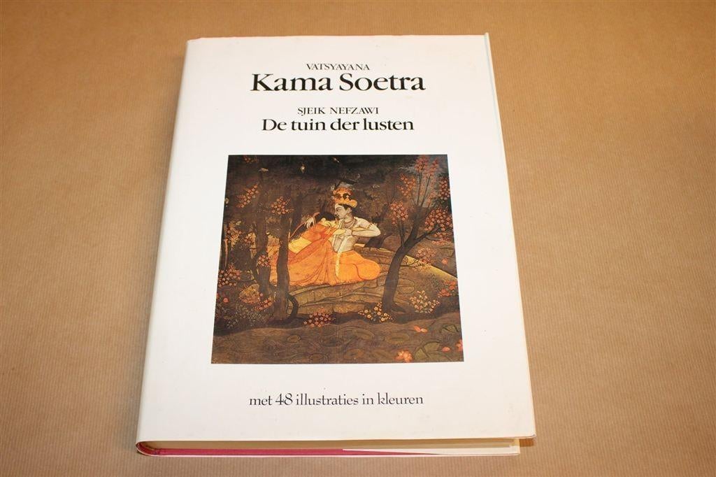 Kama Soetra — Liefde & Seksualiteit Met Kleurenplaten 1984, Ophalen of Verzenden, Gelezen, Overige onderwerpen, Achtergrond en Informatie