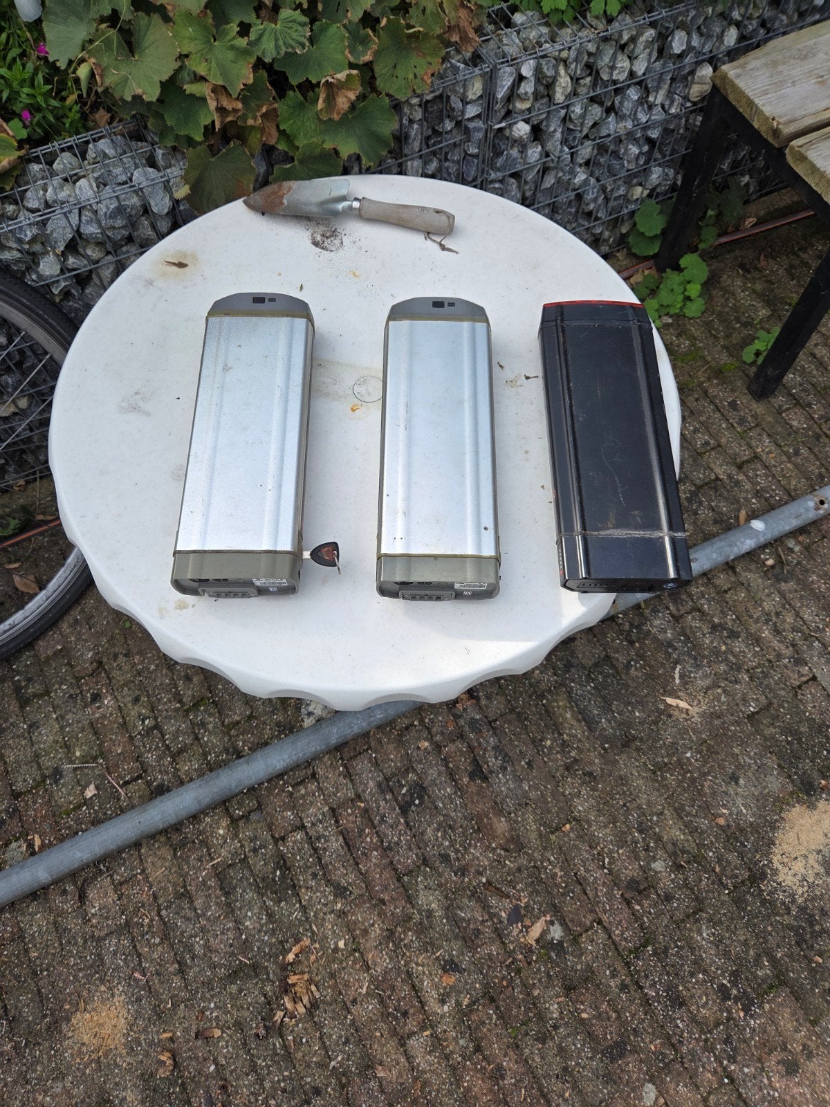 Stella fiets accu's - 2x 14.5Ah, 1x 14Ah + lader, Gebruikt