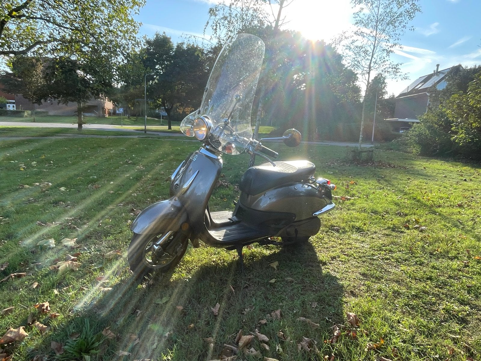 Ebretti 518 elektrische scooter met windscherm, Ophalen, Gebruikt, Elektrisch