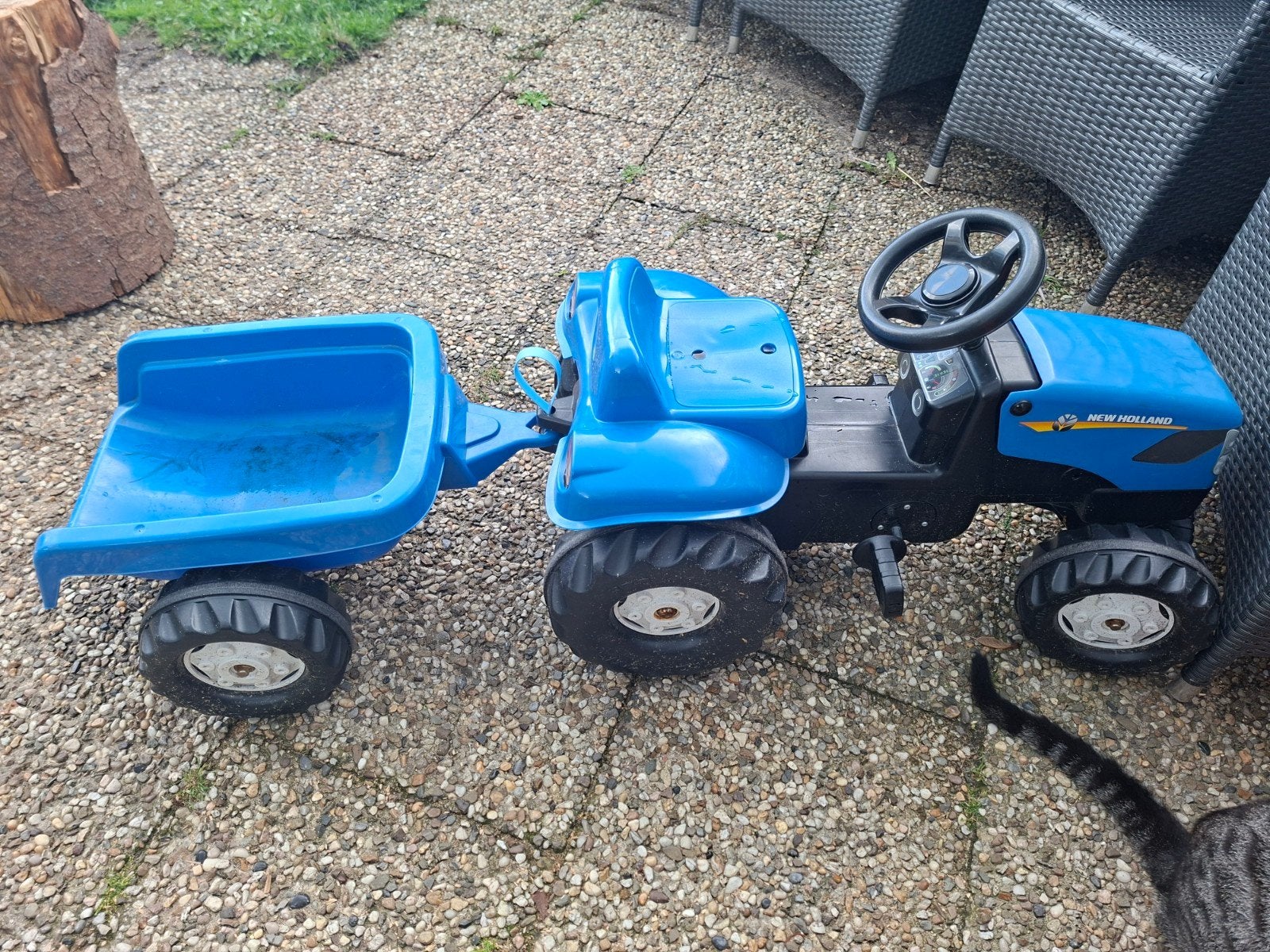 New Holland traptractor met aanhanger, Ophalen, Gebruikt