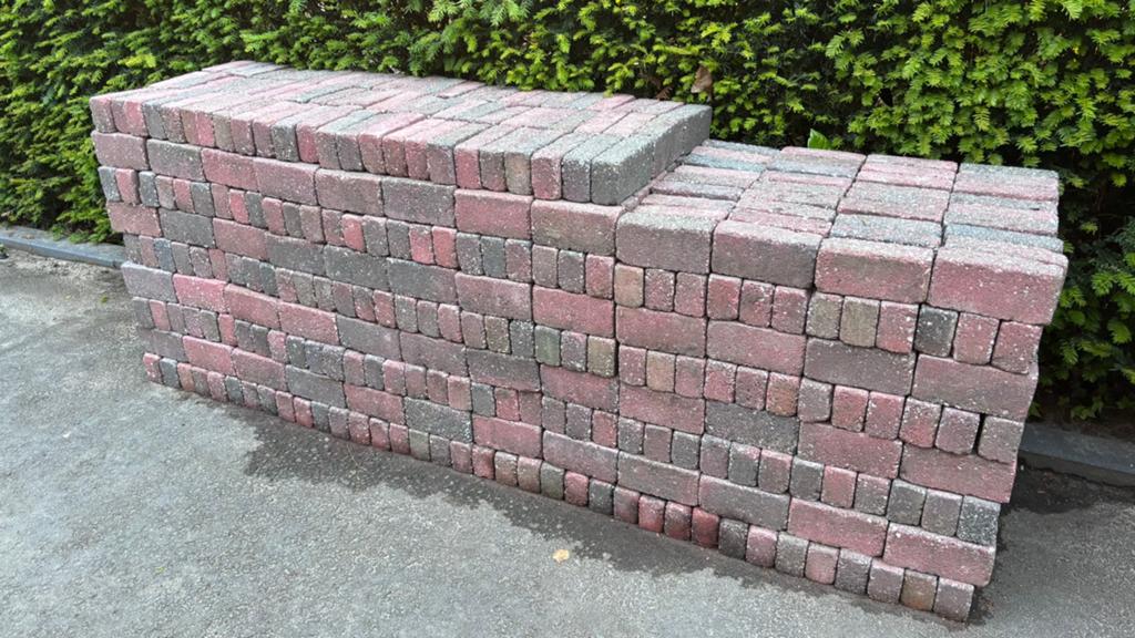 Stenen klinkers bestrating gratis afhalen. 15m2, Tuin en Terras, Gebruikt, Klinkers, Ophalen of Verzenden, 10 m² of meer