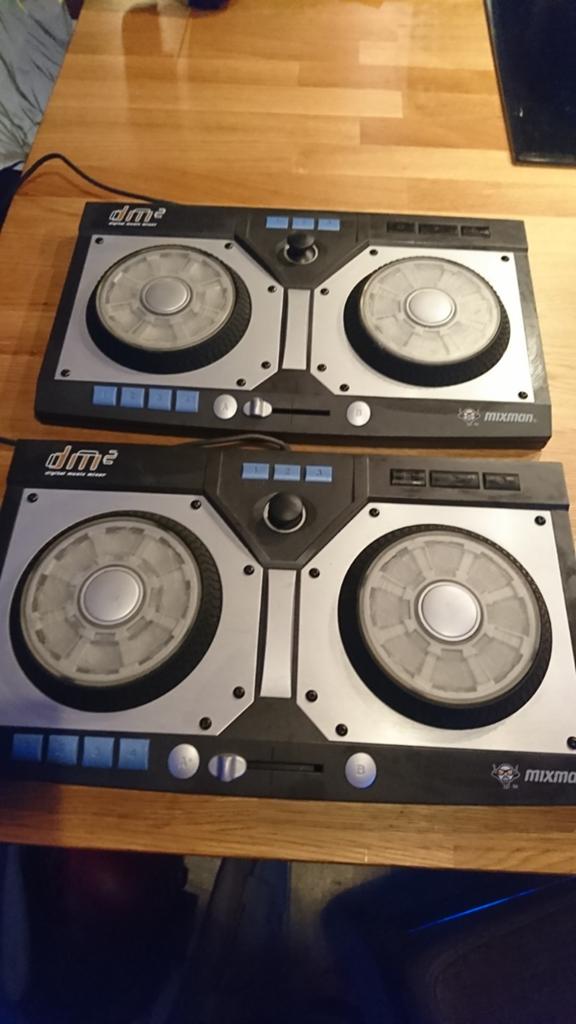 DM 2 beginners dj set 2 stuks, Muziek en Instrumenten, Dj-sets en Draaitafels, Ophalen of Verzenden, Overige merken