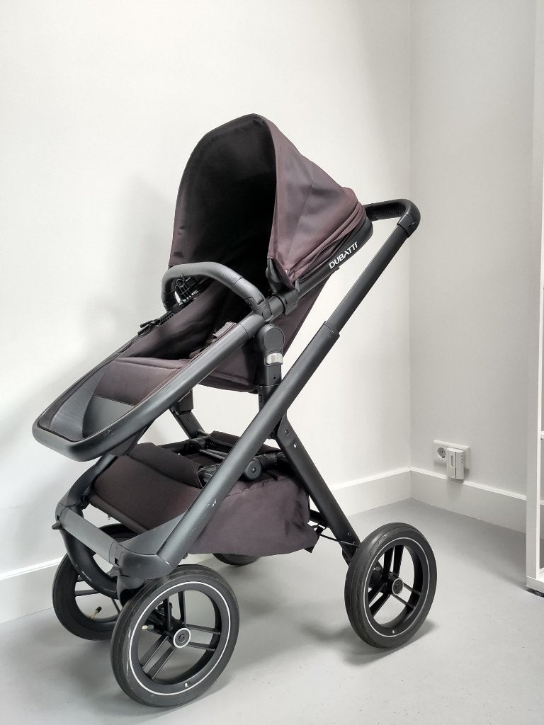 Dubatti One kinderwagen zwart 2-in-1, reiswieg, voetenzak, Gebruikt, Luchtbanden, Combiwagen, Ophalen