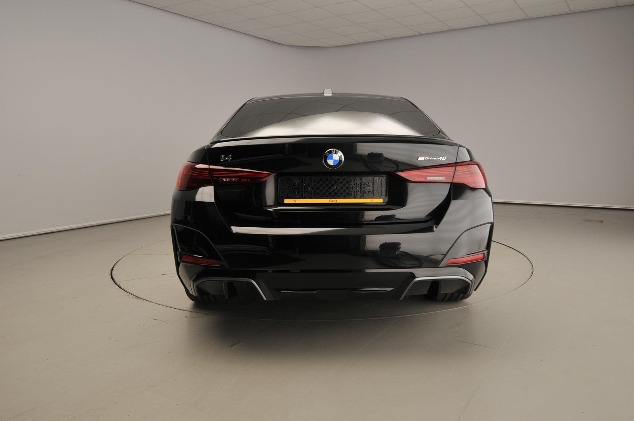 BMW i4 eDrive40 M Sport Pro Edition / Comfort Pack / HIFI /, Auto's, Achterwielaandrijving, 510 min, Zwart, 2020 kg
