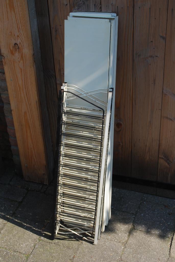 Groot vintage metalen wandrek, Huis en Inrichting, Woonaccessoires | Wandplanken en Boekenplanken, Gebruikt, Ophalen