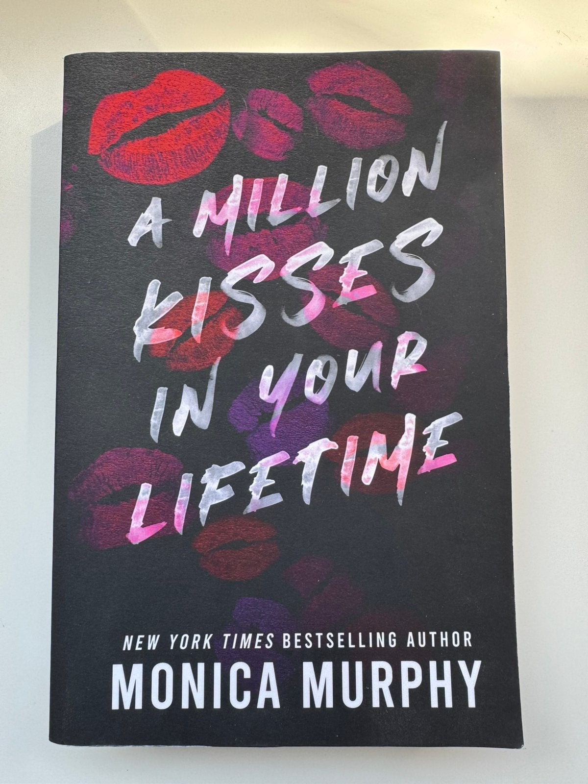 Monica Murphy - A millon kisses in your lifetime, Ophalen of Verzenden, Zo goed als nieuw