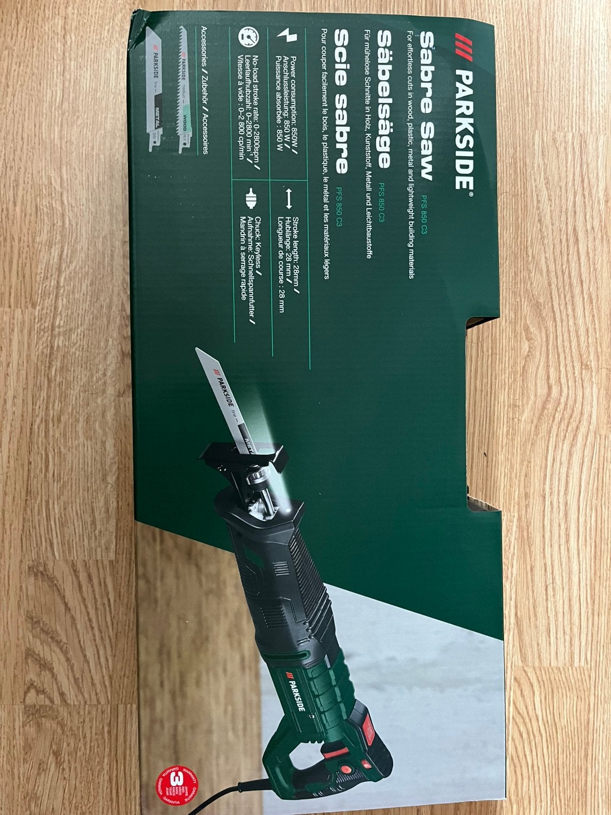 Reciprozaag Nieuw !, 70 mm of meer, 600 tot 1200 watt, Ophalen of Verzenden, Zo goed als nieuw