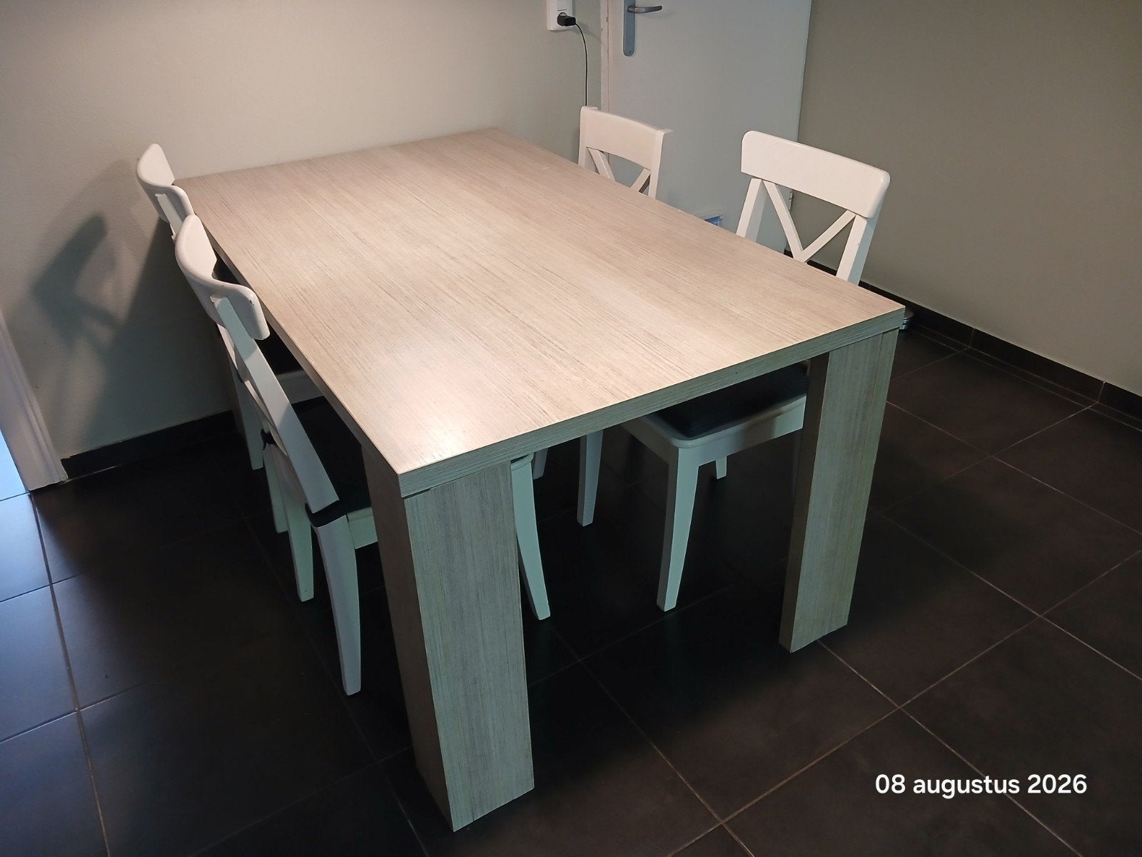 Eettafel met lichte gebruikssporen, Huis en Inrichting, Tafels | Eettafels, Gebruikt, 150 tot 200 cm, Modern, Vier personen