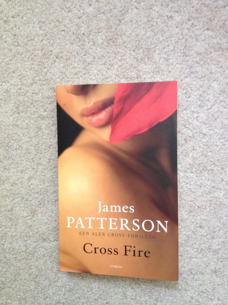 ''Crossfire'' geschreven door James Patterson, Ophalen of Verzenden, Gelezen, James Patterson, Nederland