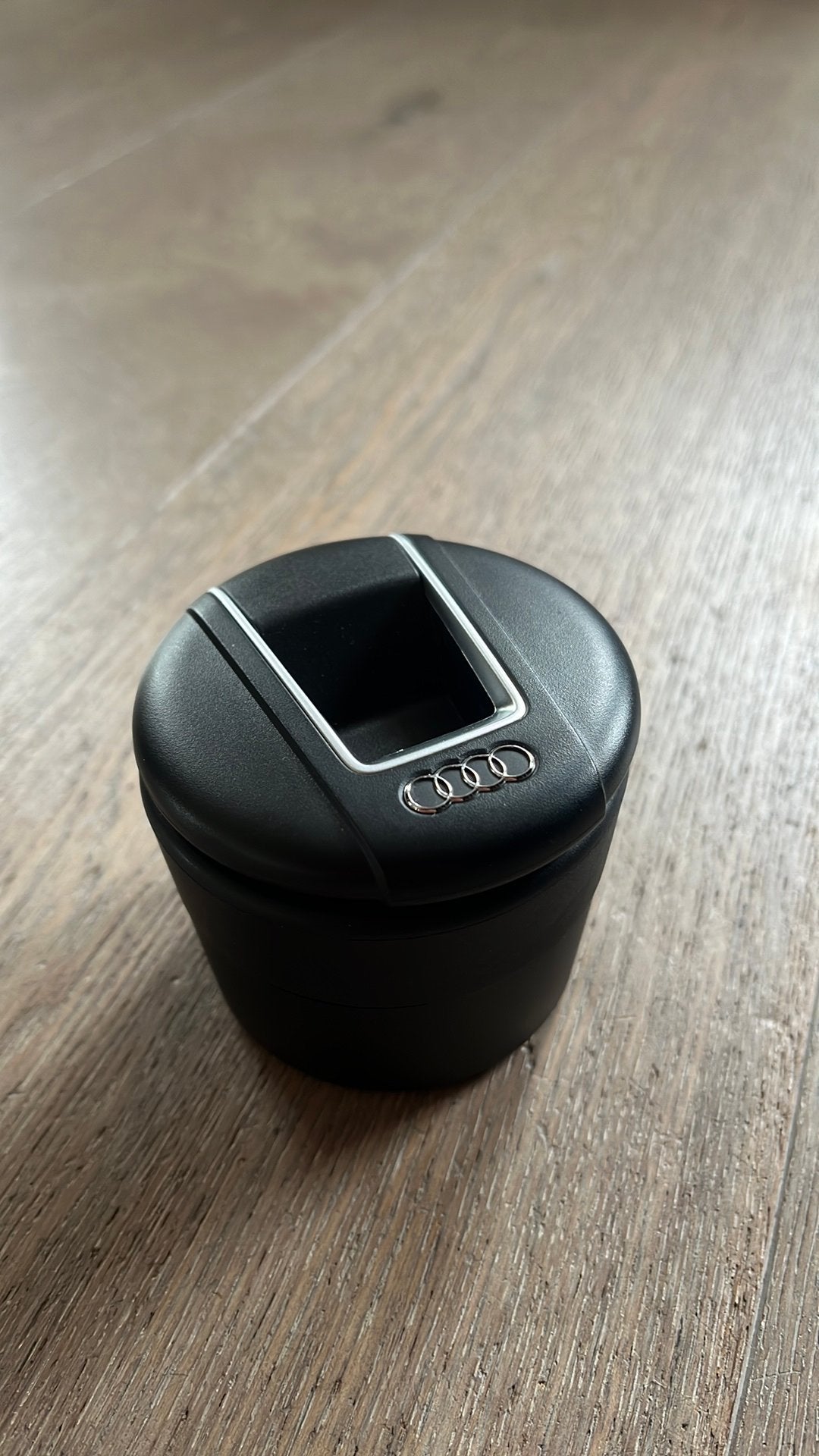 Originele Audi console-asbak / asbak, Ophalen of Verzenden, Nieuw, Audi