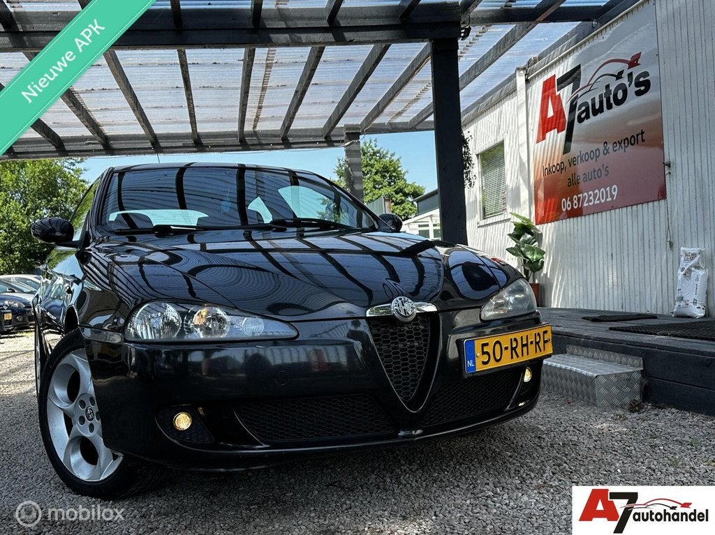 Alfa Romeo 147 1.6 T.Spark Distinctive Nieuwe APK//Airco, Auto's, Alfa Romeo, Voorwielaandrijving, Gebruikt, 4 cilinders, 1165 kg