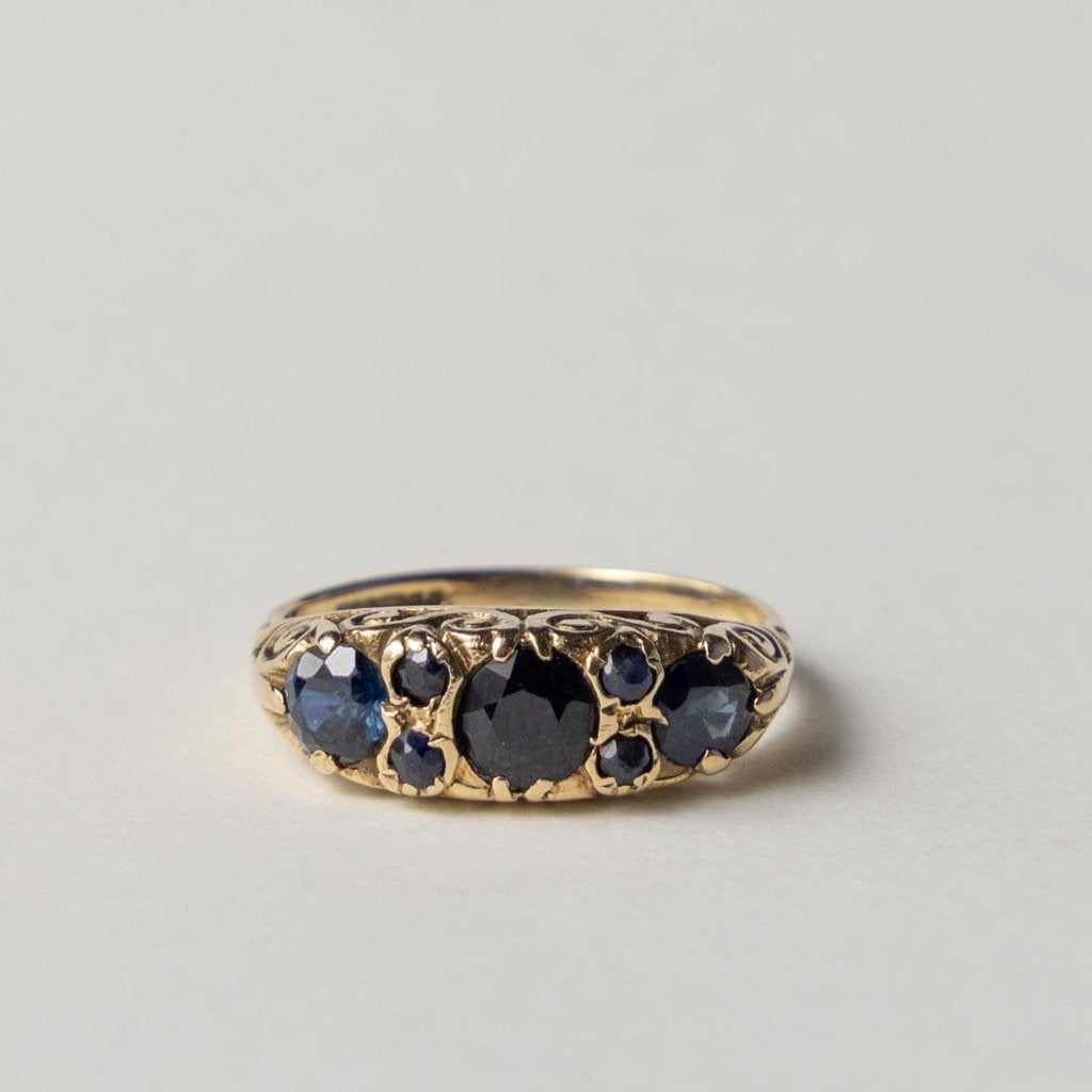 vintage 9 karaat gouden ring met saffier edelstenen, Verzenden, Zo goed als nieuw, 17 tot 18, Nvt