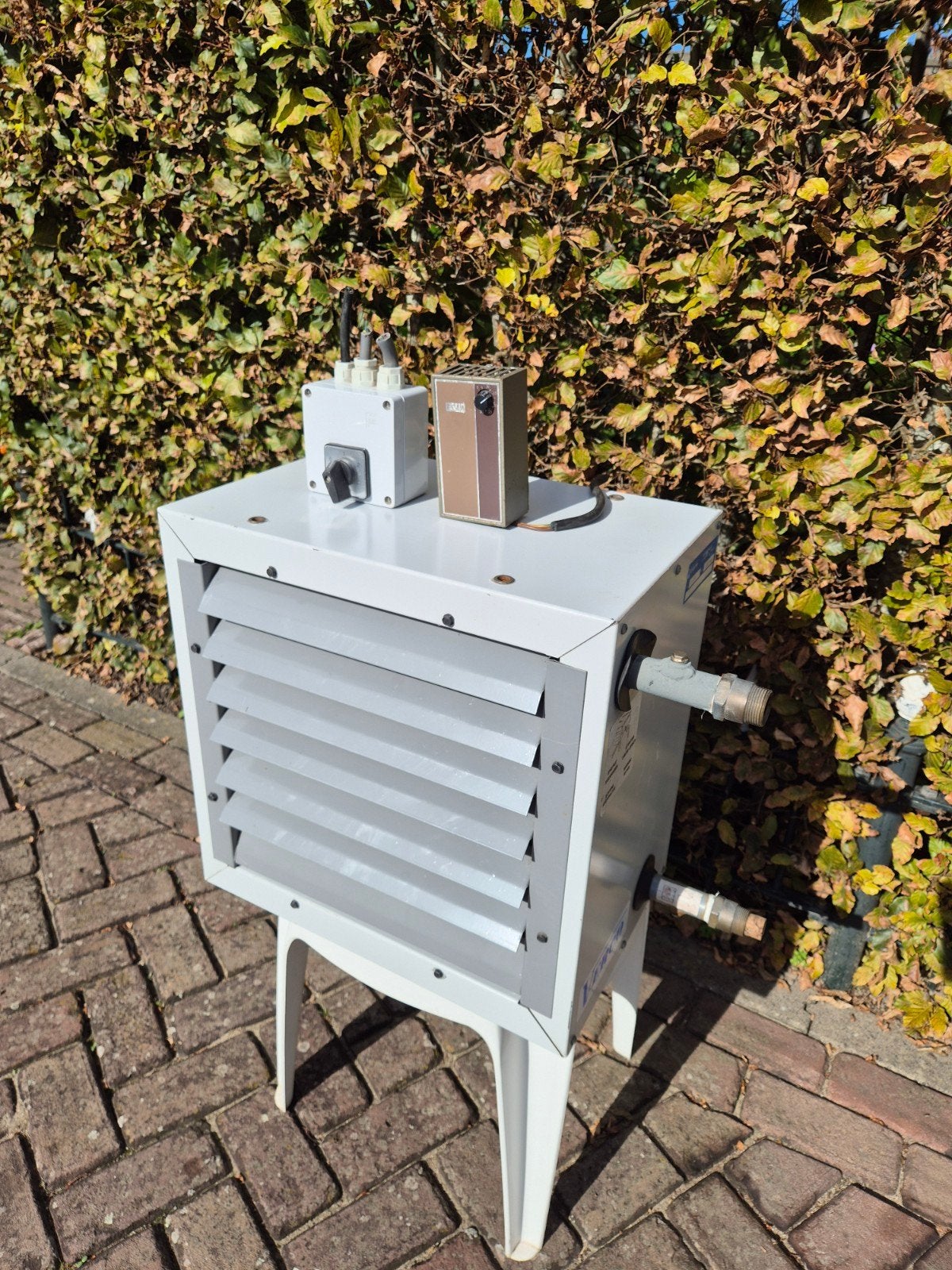 heater compleet met steunen, schakelaar en thermostaat, Ophalen, 30 tot 80 cm, Gebruikt, Overige typen