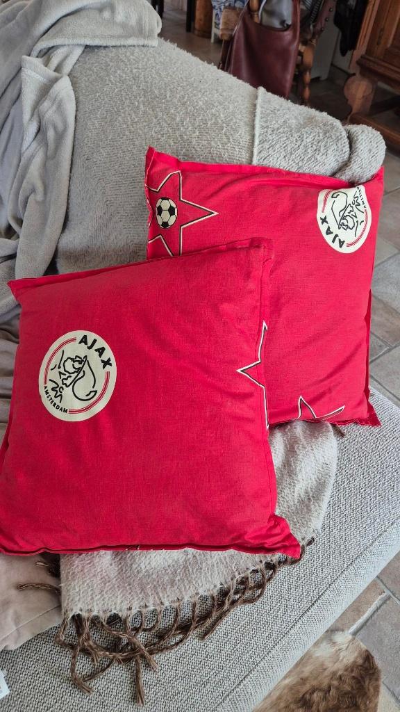 AJAX kussentjes, Ophalen, Gebruikt, Rood, Vierkant